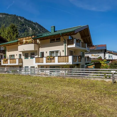 Rosa-6 By Interhome Appartement Mayrhofen