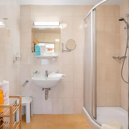 Apartment Rosa-6 By Interhome